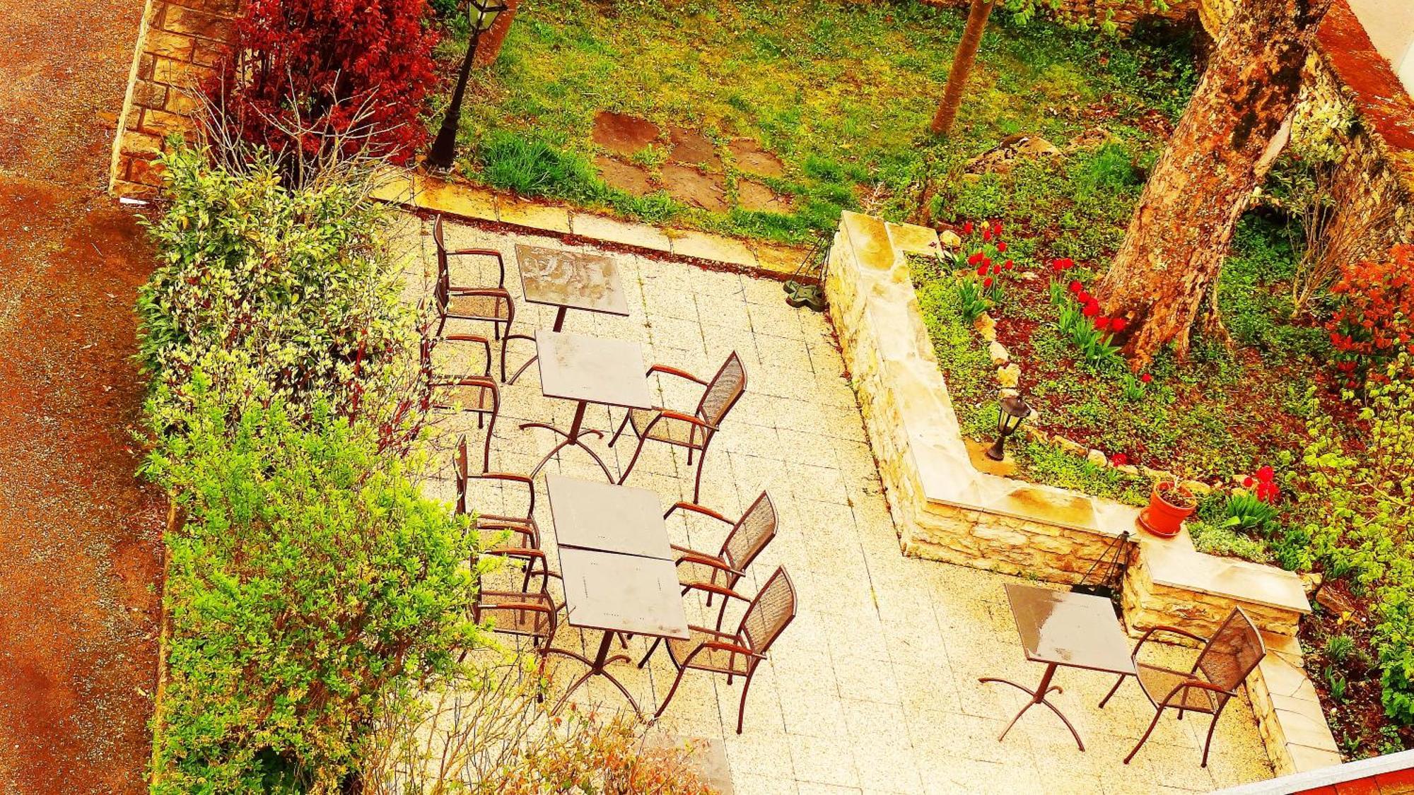 Logis Hotel Calisola Besancon - Soiree Etape Chalezeule Экстерьер фото