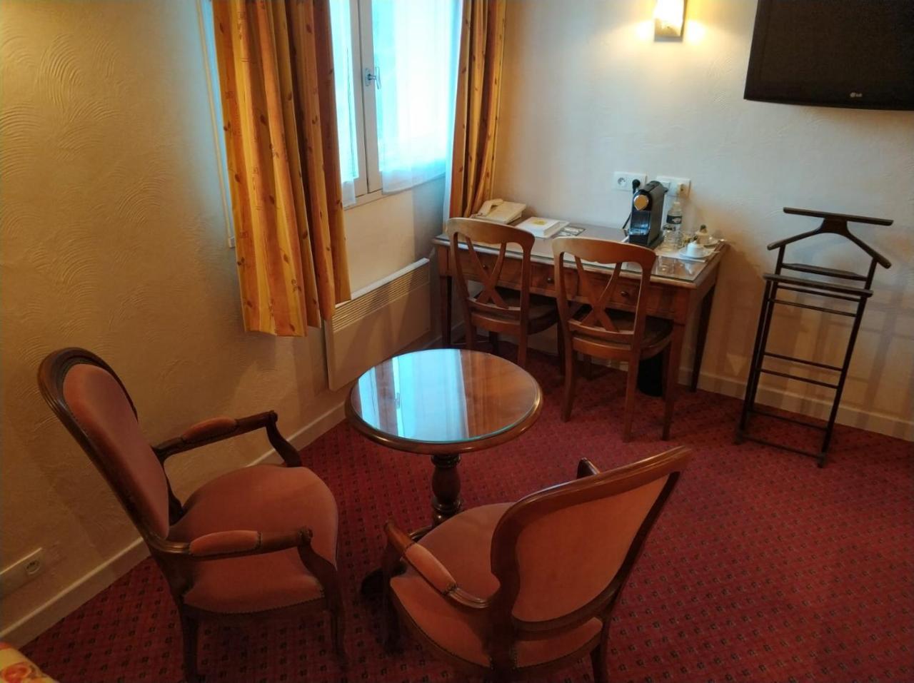 Logis Hotel Calisola Besancon - Soiree Etape Chalezeule Экстерьер фото