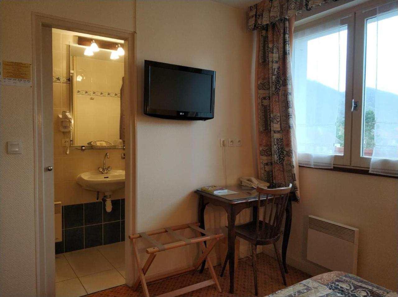 Logis Hotel Calisola Besancon - Soiree Etape Chalezeule Экстерьер фото