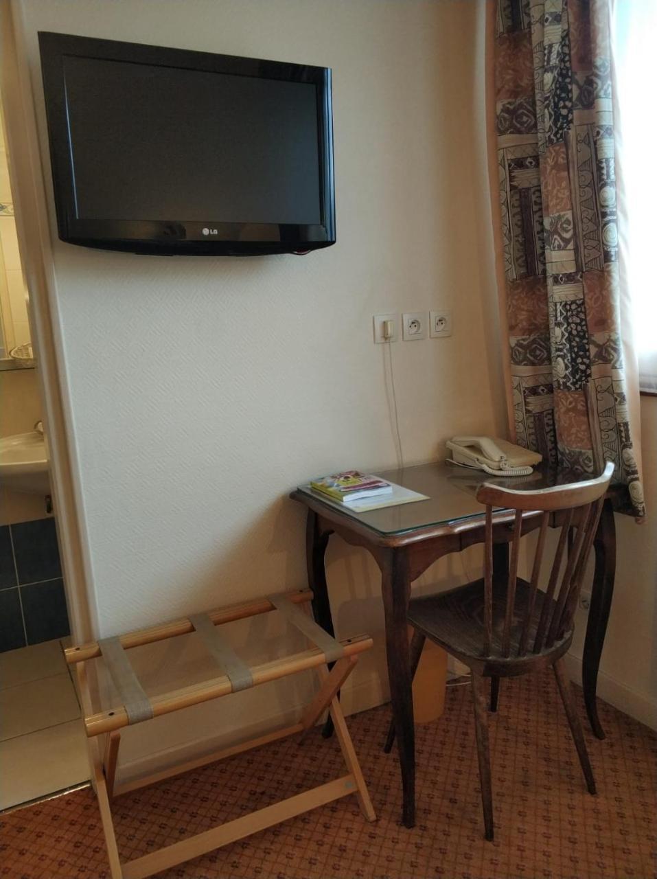 Logis Hotel Calisola Besancon - Soiree Etape Chalezeule Экстерьер фото